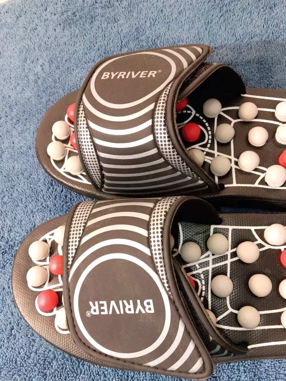 BRYVER Massage Slide Sandals in Brown with Red & White Accents